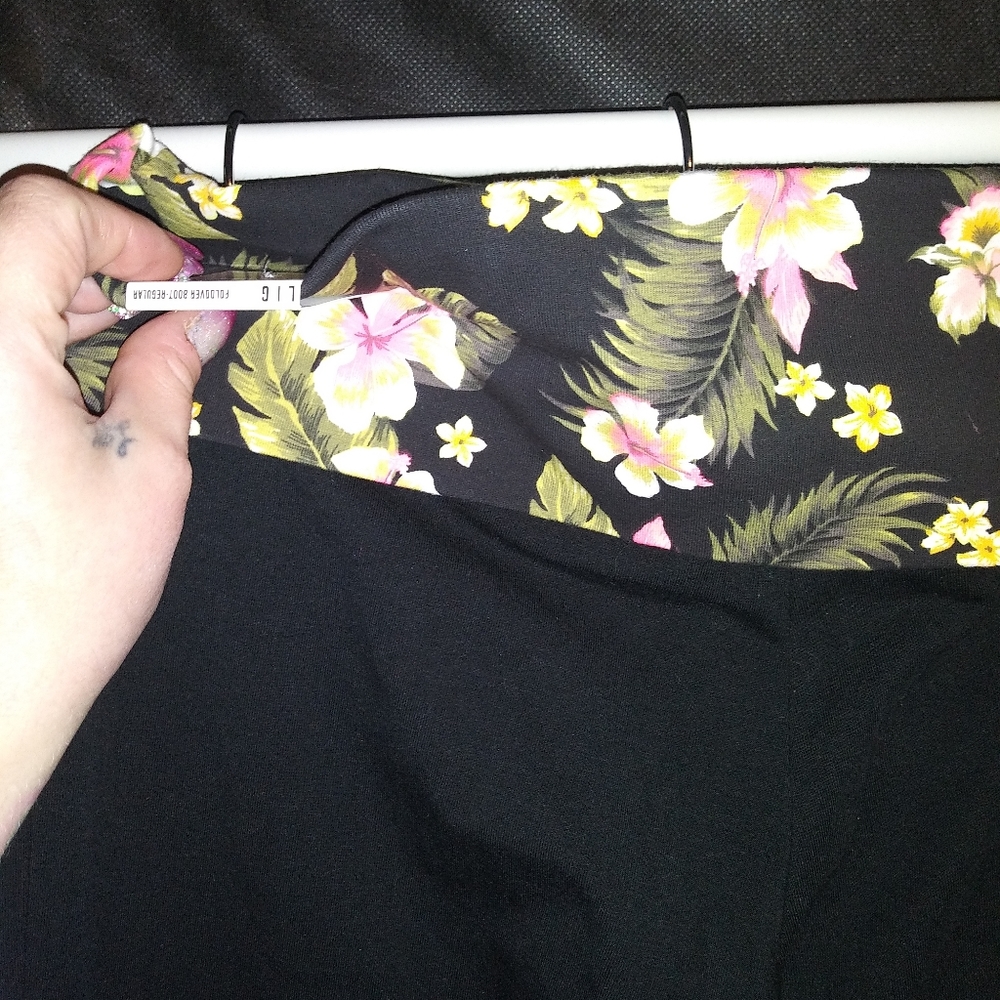Nwt L pink yoga